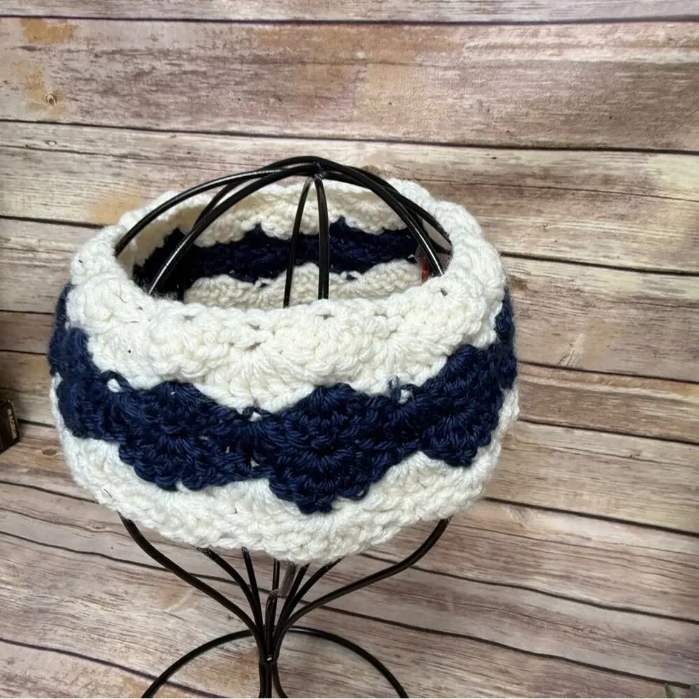 Navy and Cream Crochet Headband